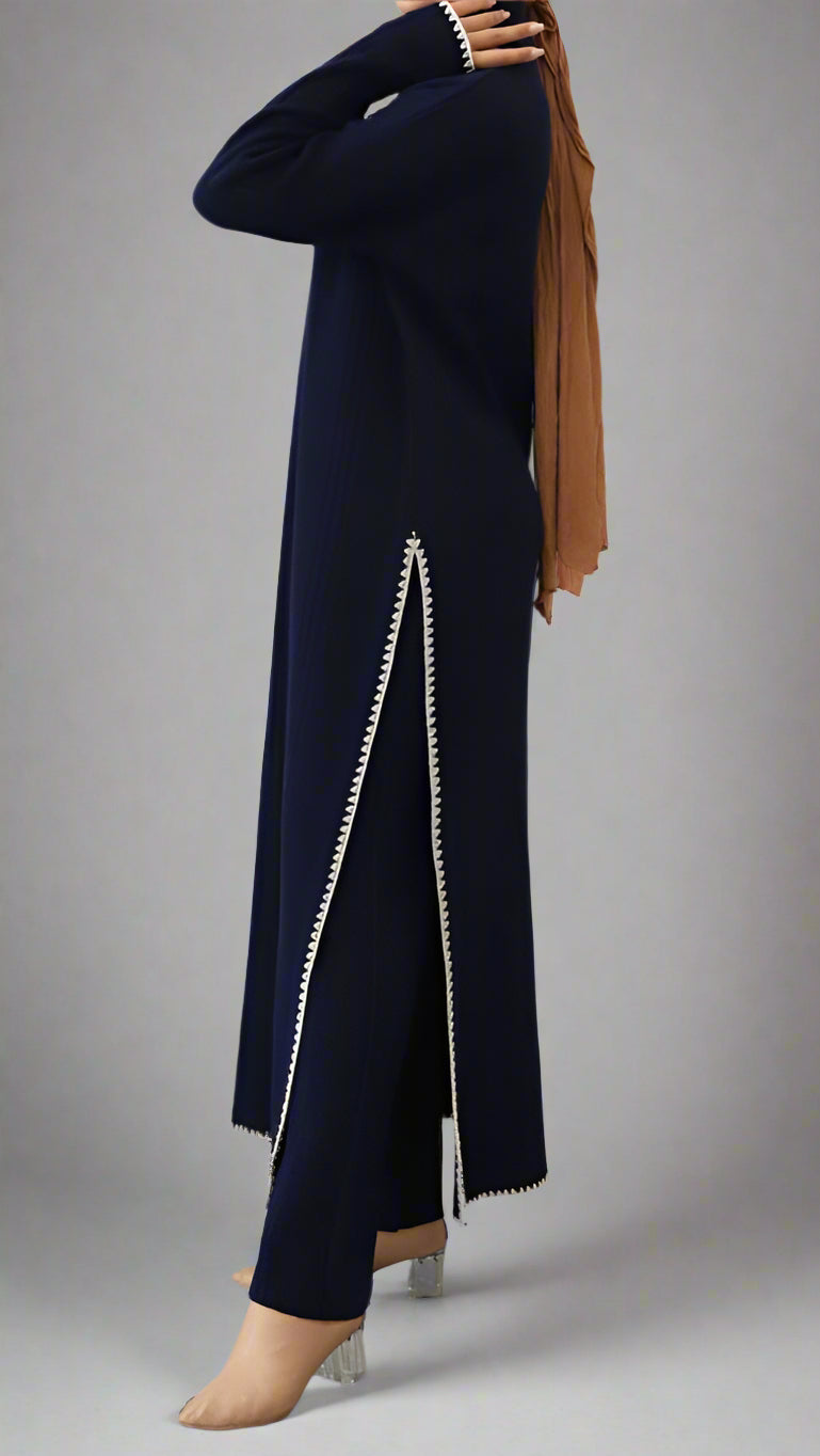 Elegant Knit Two-Piece Set – Longline Tunic & Wide-Leg Pants (Navy Blue)