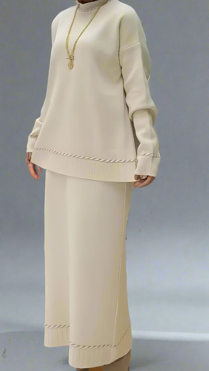 Cozy Knitwear Set – Oversized Sweater & Maxi Skirt (Cream)